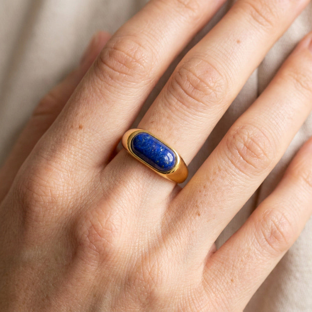 Aria - Bague em ouro liso com pedra azul