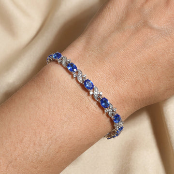 Carol – Bracelete dourado elegante
