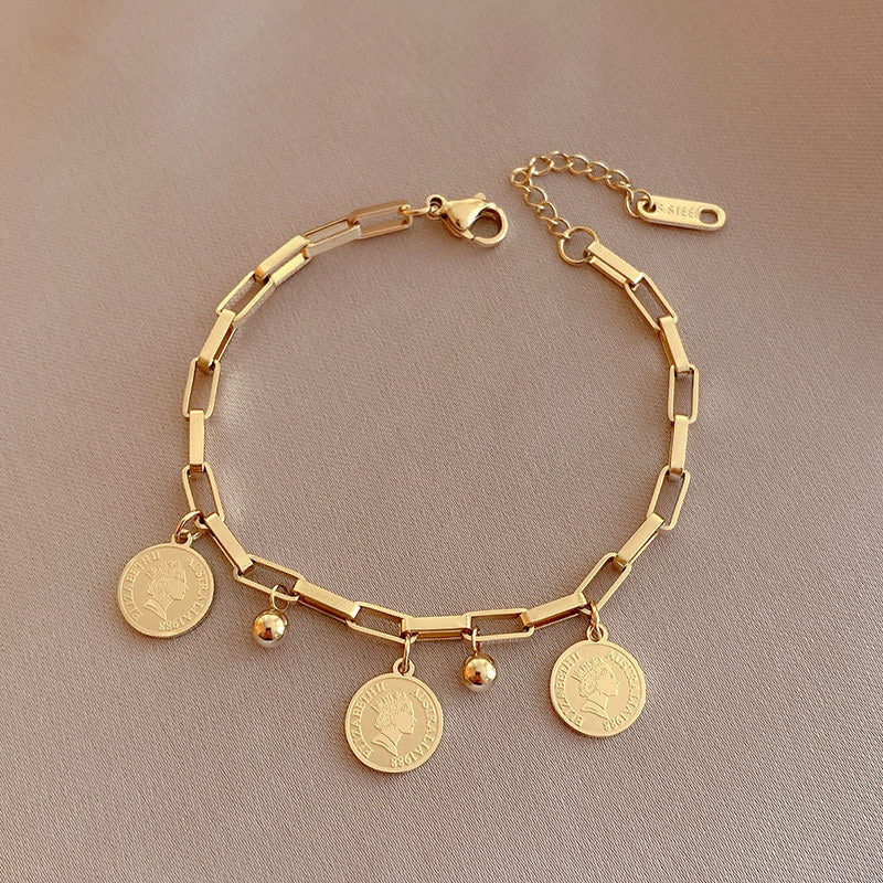 Maja – Bracelete Ajustável com Peças em Ouro