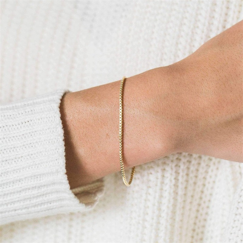 Victoria - Bracelete em cadeia dourada
