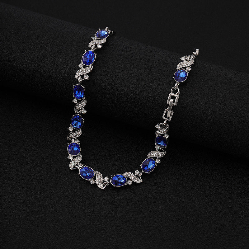 Carol – Bracelete dourado elegante