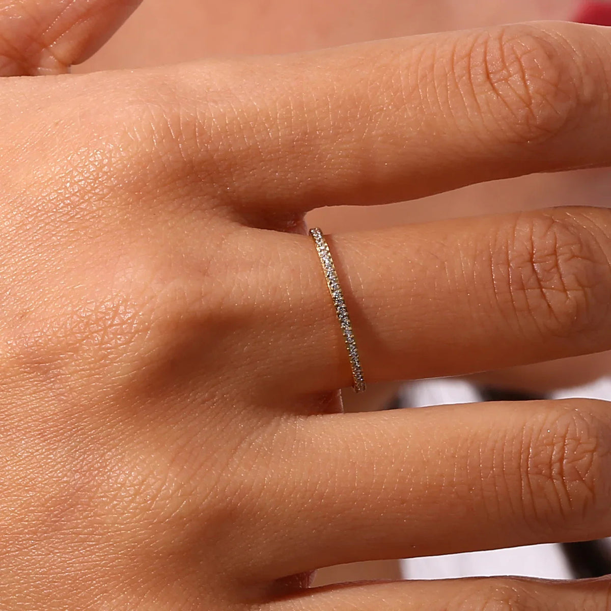 Zarra – Bague pavé ao estilo radiante