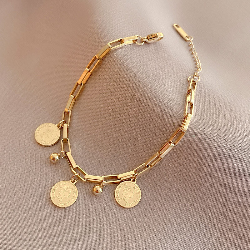 Maja – Bracelete Ajustável com Peças em Ouro
