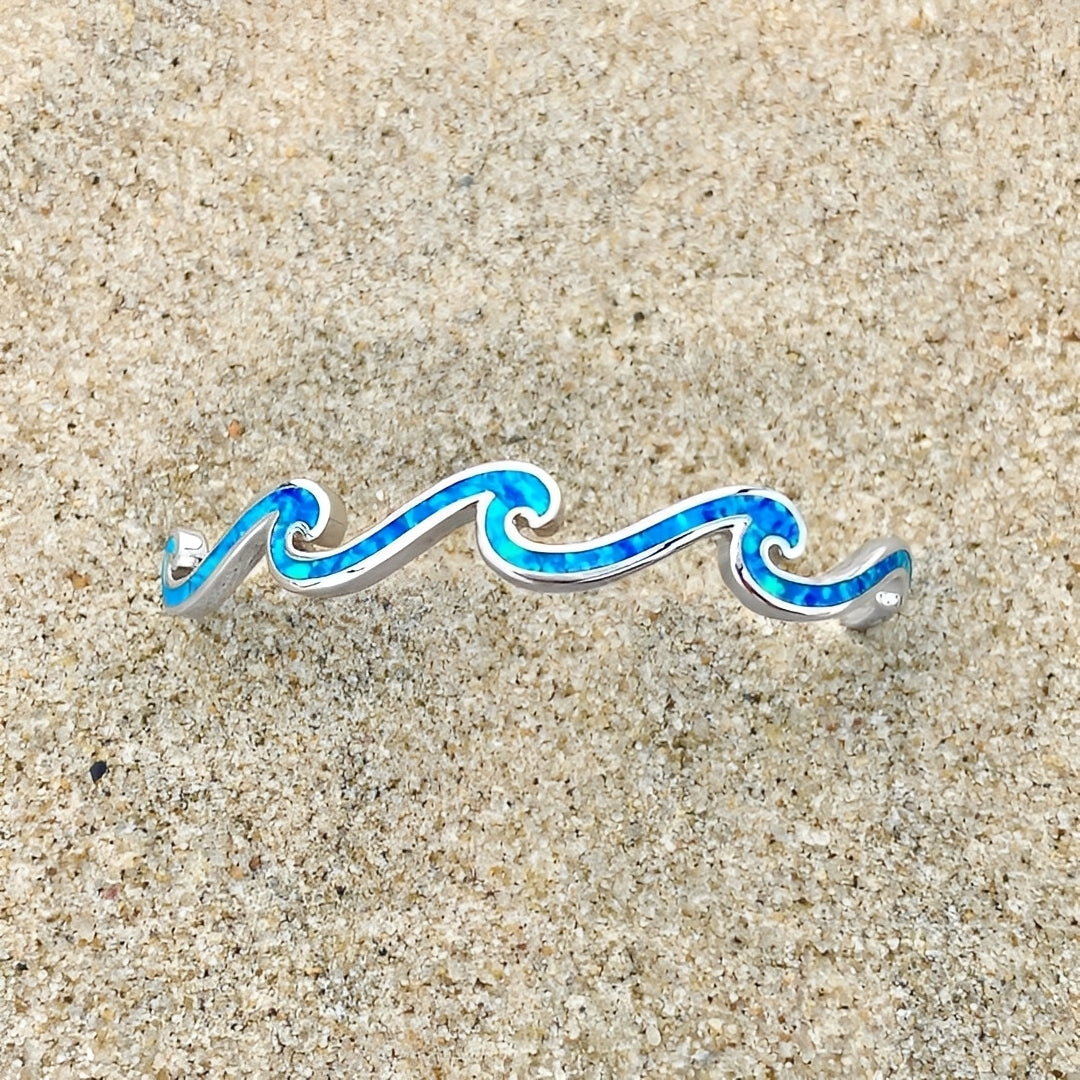 Naya – Bracelete de ondas de opala e prata