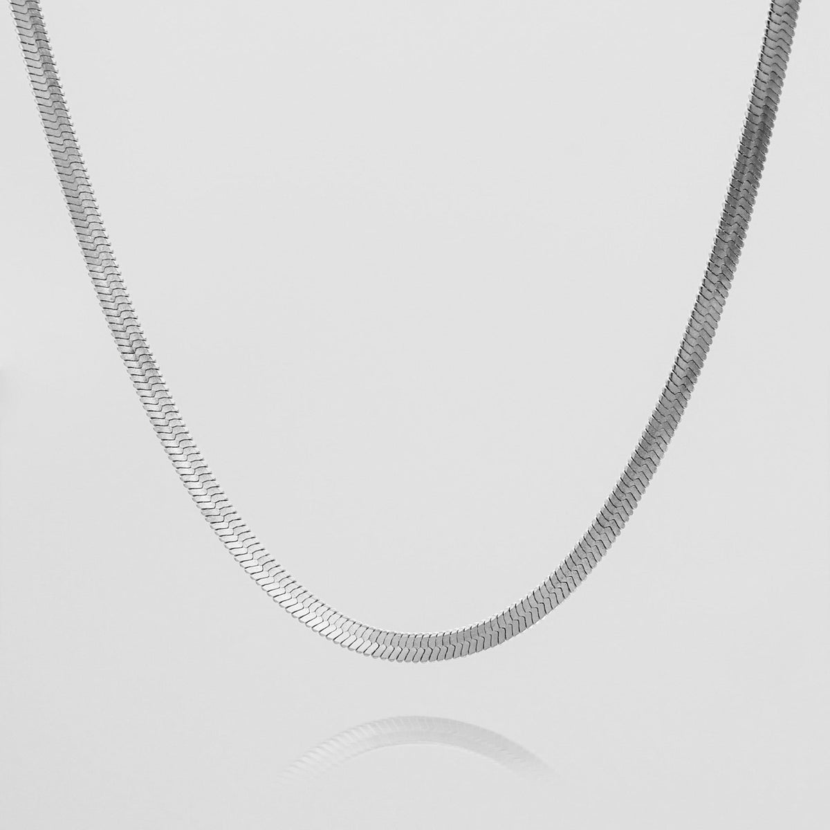 Juliette – Colar elegante em chevron