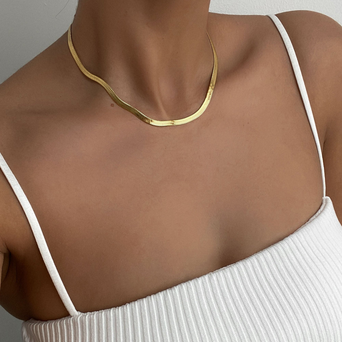 Juliette – Colar elegante em chevron