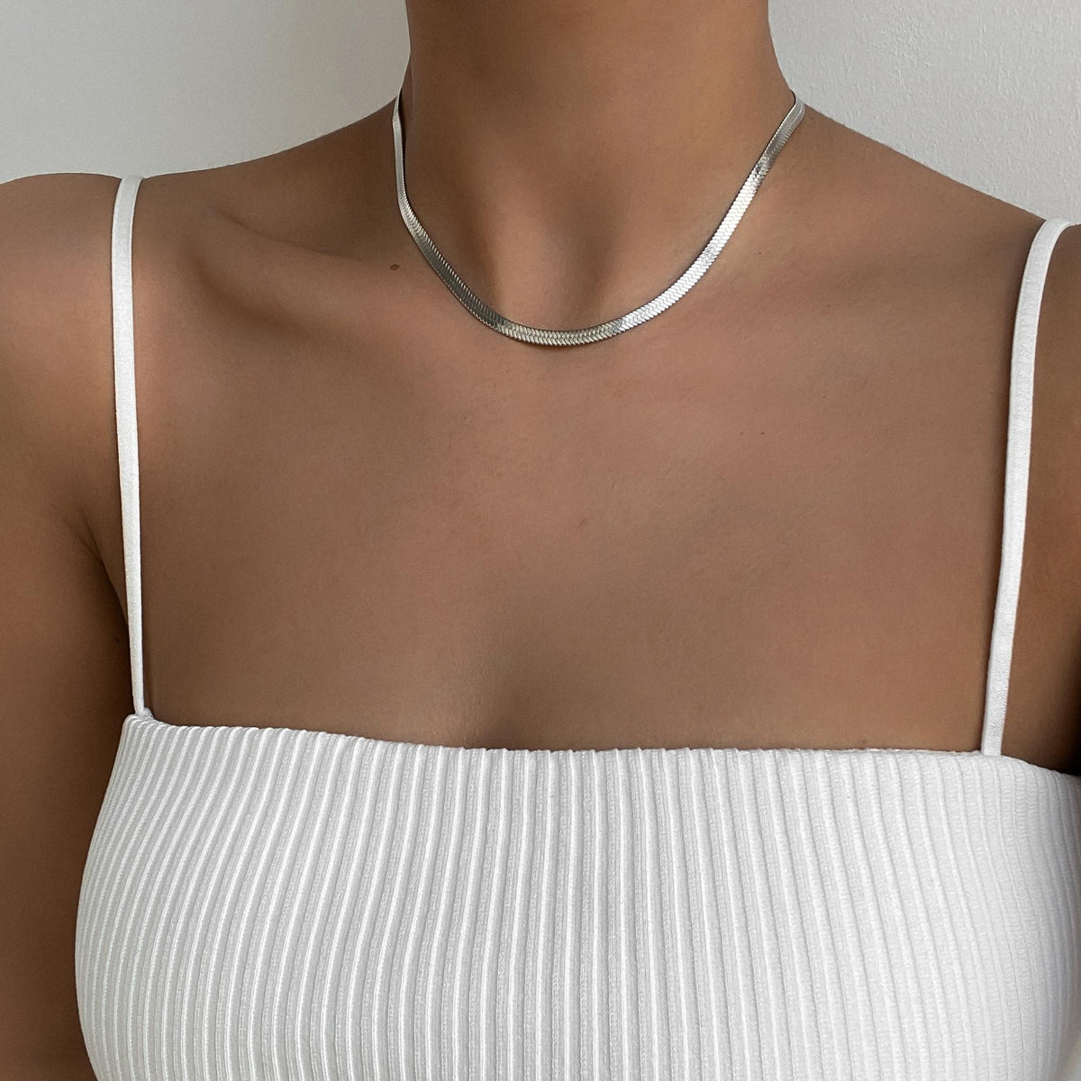 Juliette – Colar elegante em chevron