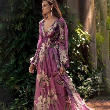 Theia - Vestido floral leve e arejado