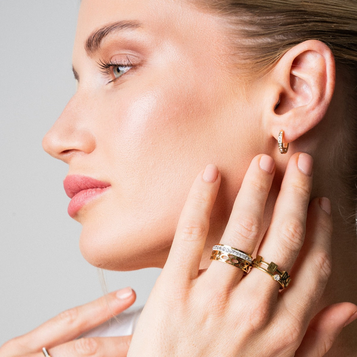 Arielle – Brincos adornados com pedras
