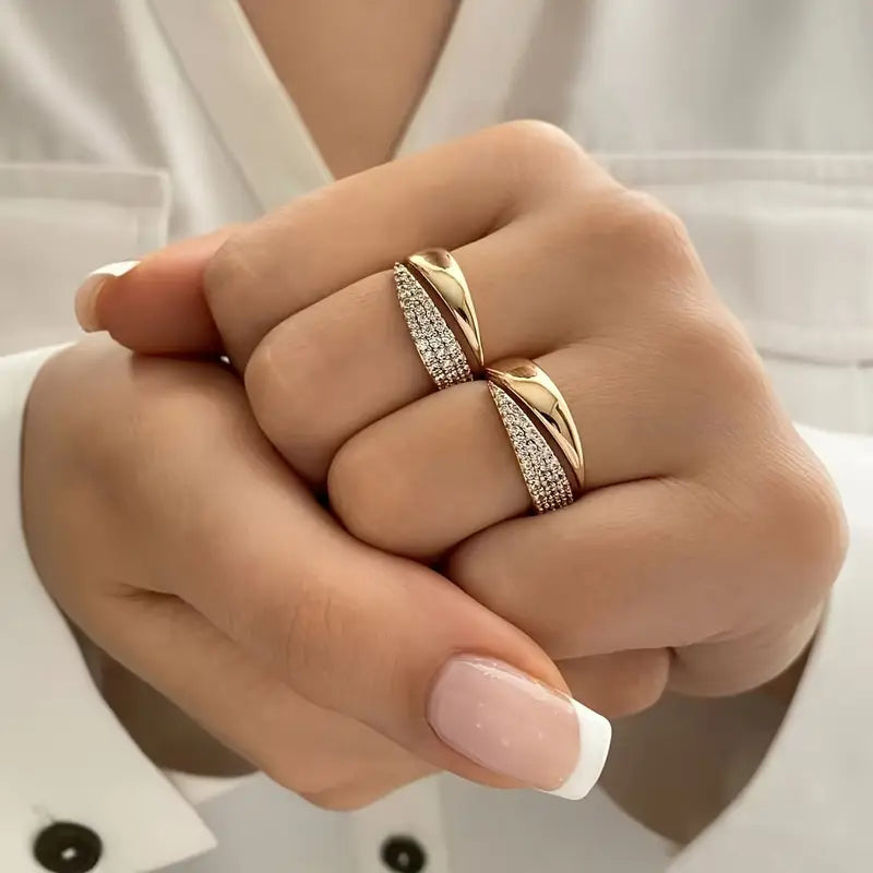 Emiko – Bague em ouro amarelo com pedras brilhantes