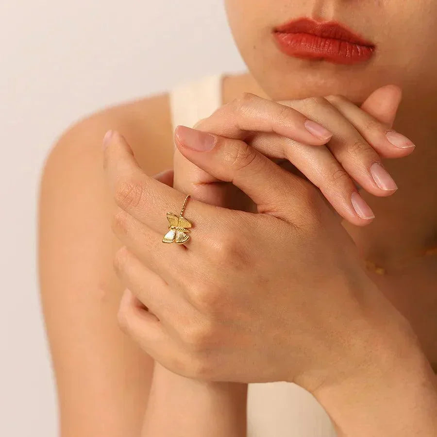 Alina – Anel Borboleta Elegante