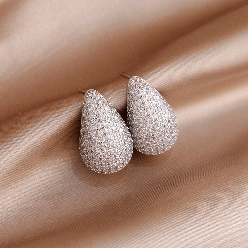 Brincos em Forma de Gota - Brinco Incrustado