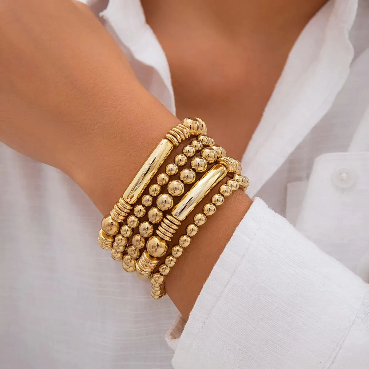 Mira – Conjunto de 5 braceletes em pérolas empilháveis