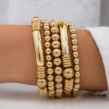 Mira – Conjunto de 5 braceletes em pérolas empilháveis