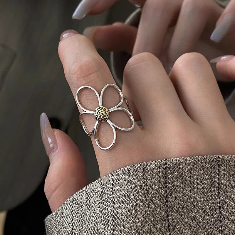 Alizee – Bague Pétale