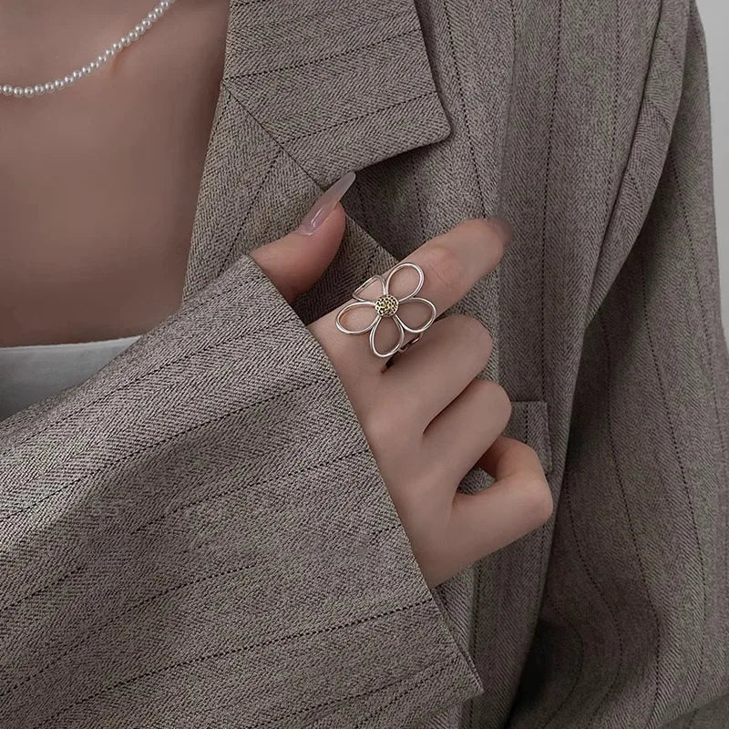 Alizee – Bague Pétale