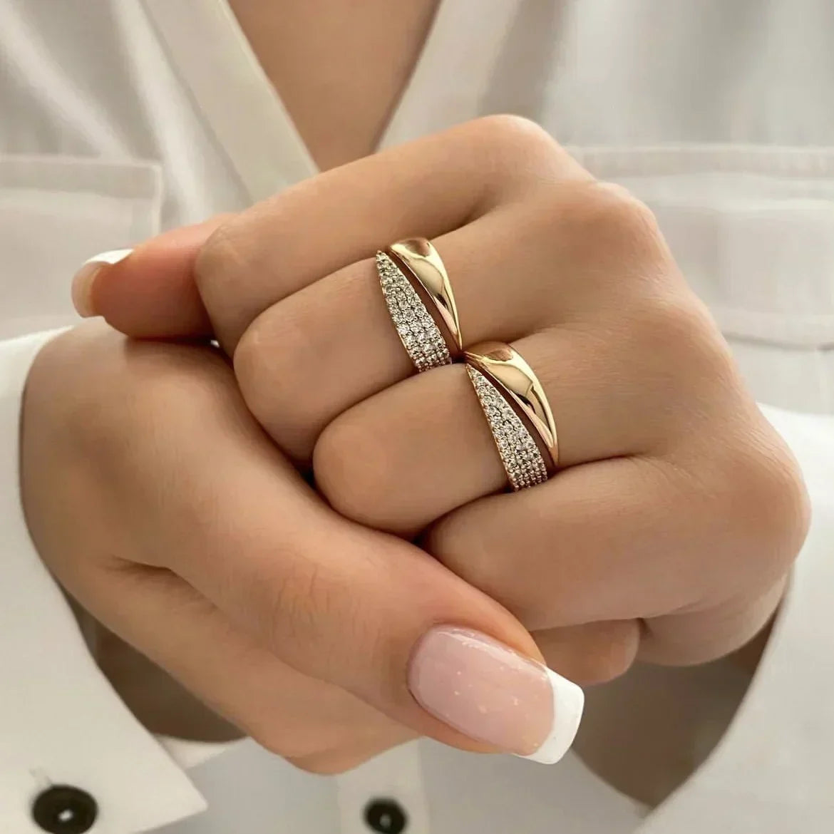 Irina – Bague curvada elegante