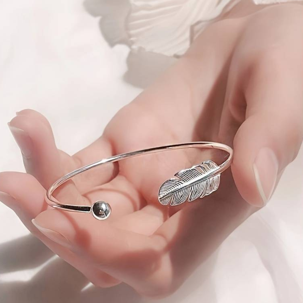Bracelete em pena prateado - Bracelete em pena