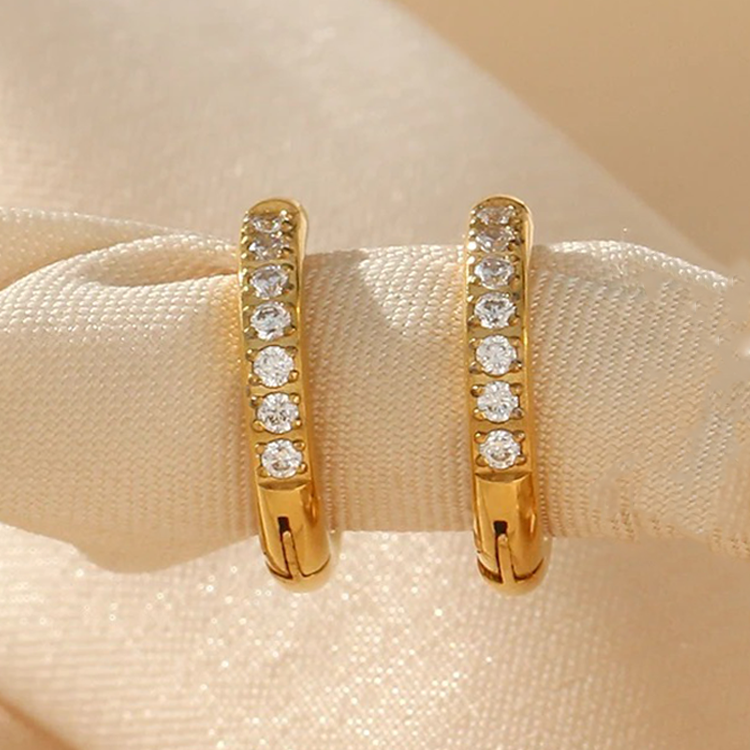 Jane – Brincos huggie brilhantes
