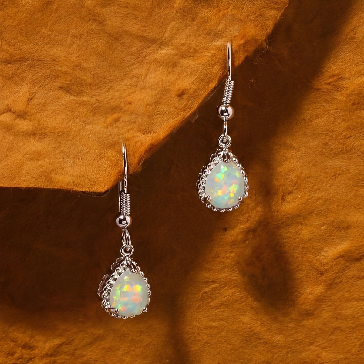 Emeline – Boucles d'oreilles pendentes em prata e opala de fogo branco