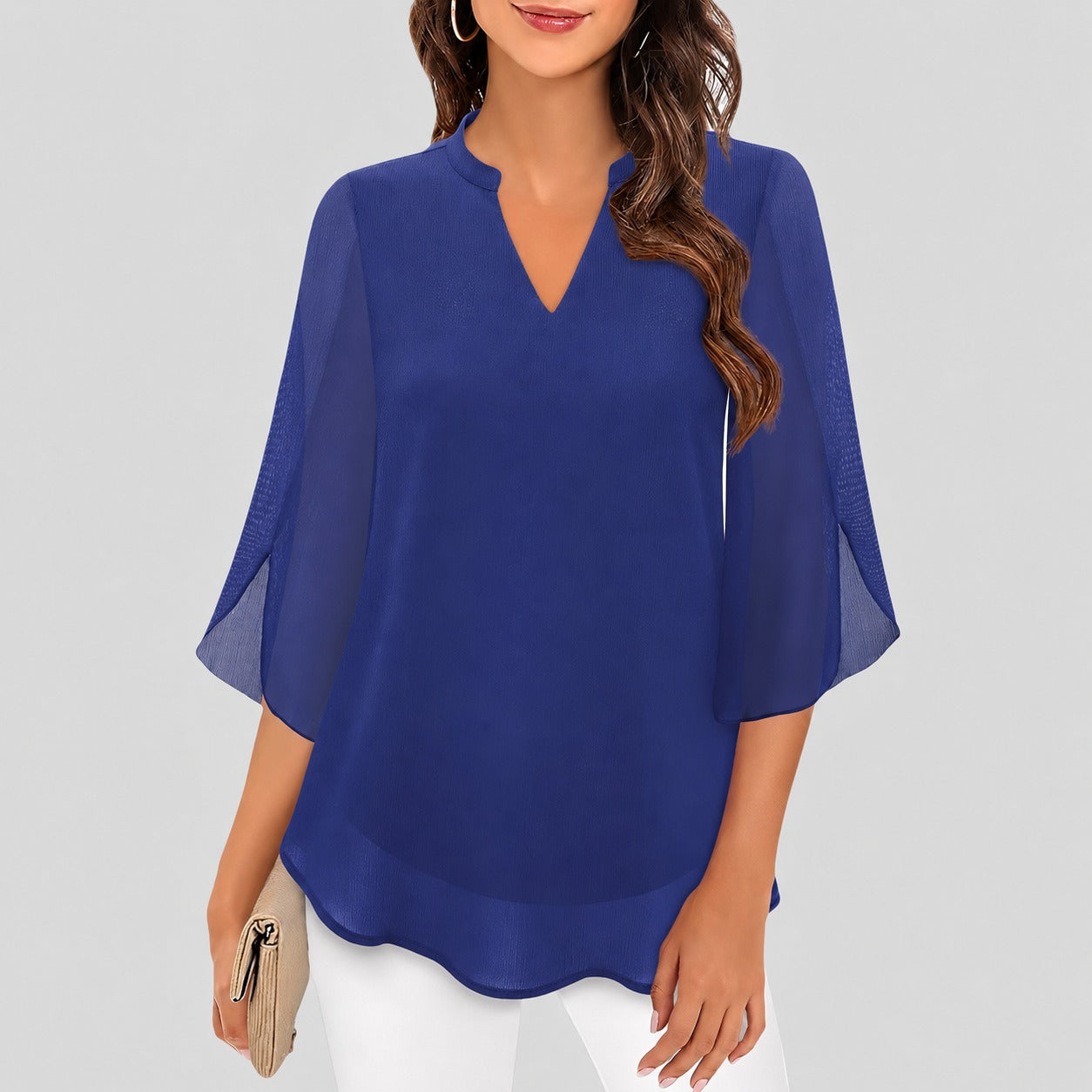 Ella - Blusa arejada com fendas marcantes nas mangas