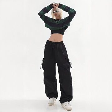 Aimée - Calça cargo moderna com perna larga