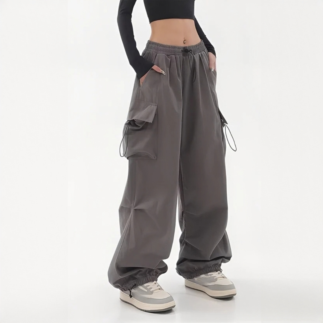 Aimée - Calça cargo moderna com perna larga