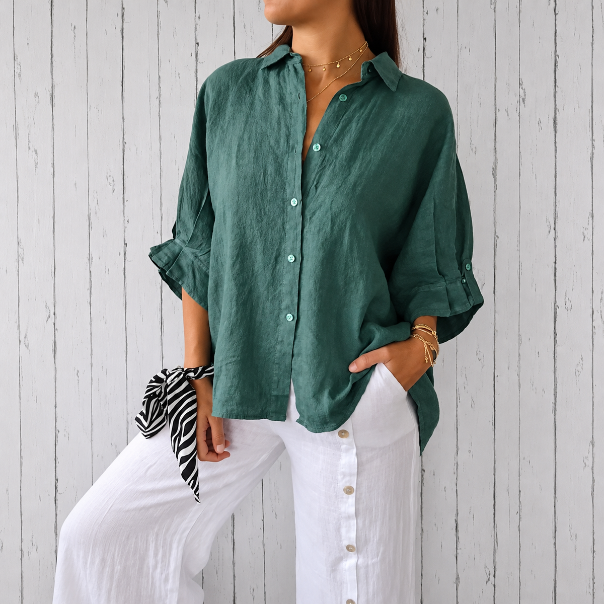 Madison - Blusa Elegante com Design Clássico e Botões