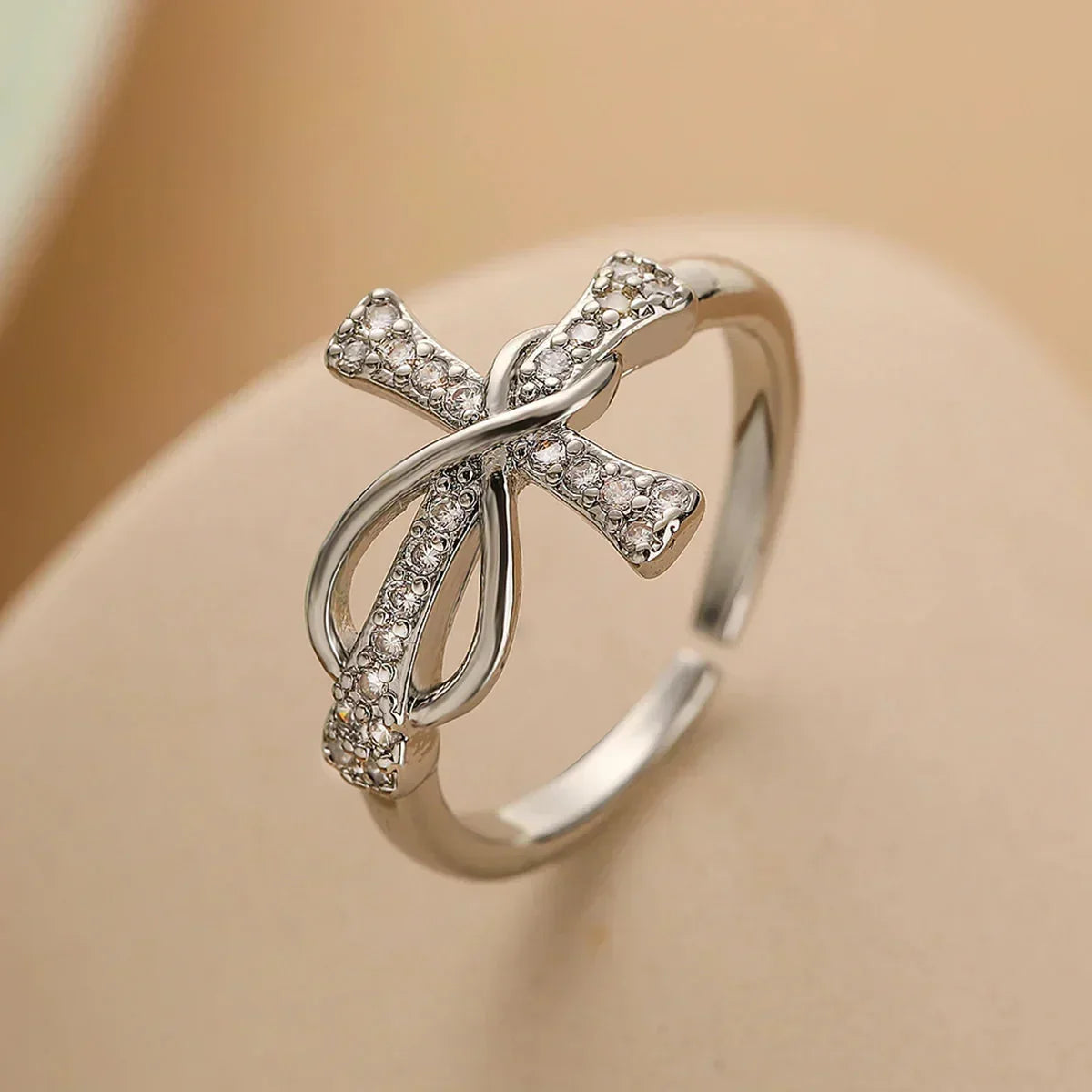 Eliane – Bague cruz cristã para mulheres