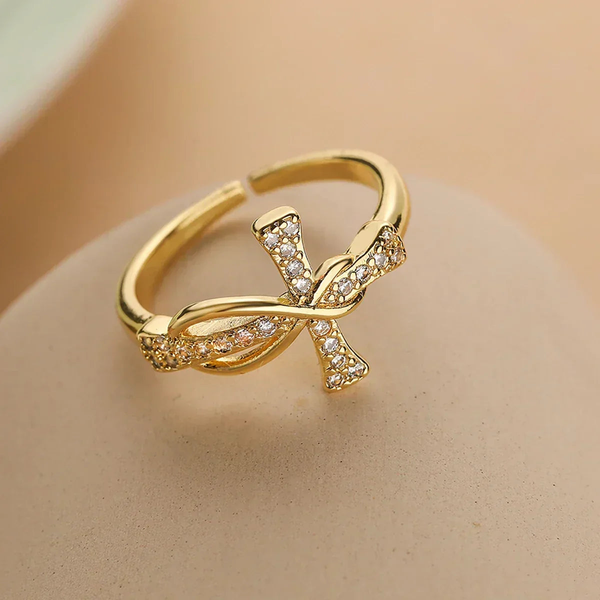 Eliane – Bague cruz cristã para mulheres