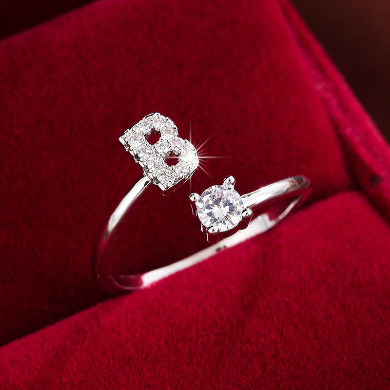 Nova – Bague aberta moderna com inicial