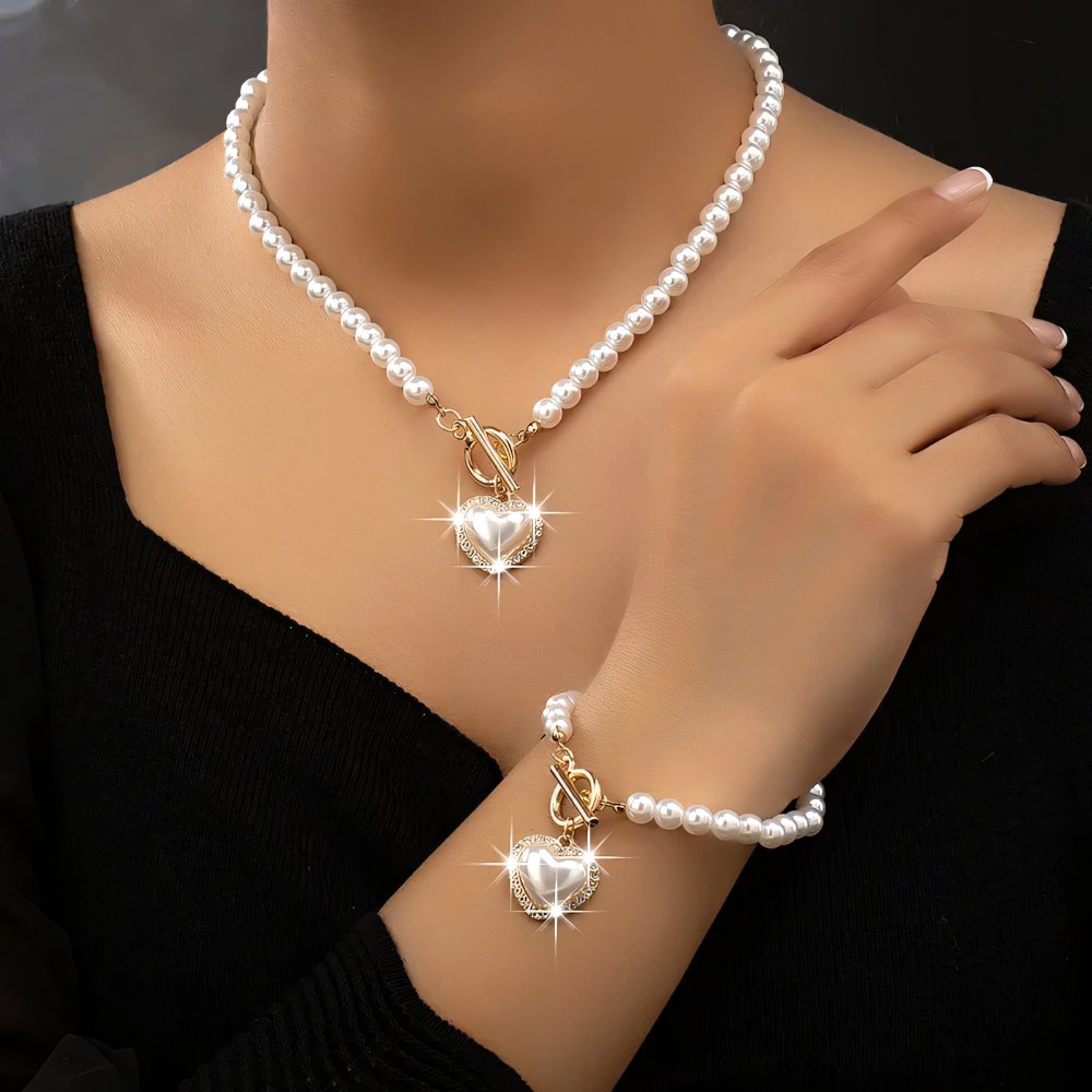 Lara – Conjunto de colar e bracelete Coração Perolado
