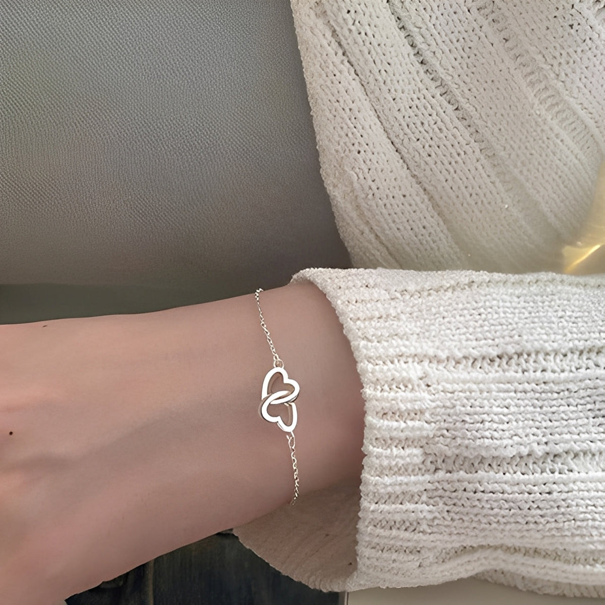 Amara – Bracelete amuleto com duplo coração