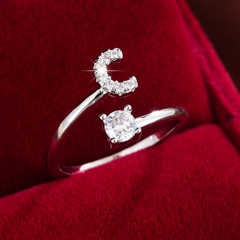 Nova – Bague aberta moderna com inicial