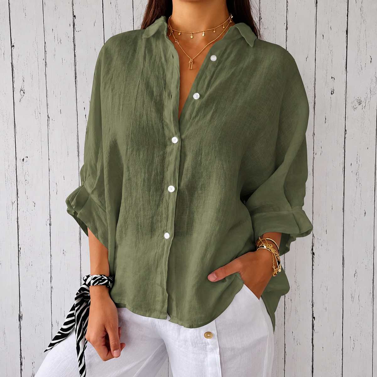 Madison - Blusa Elegante com Design Clássico e Botões