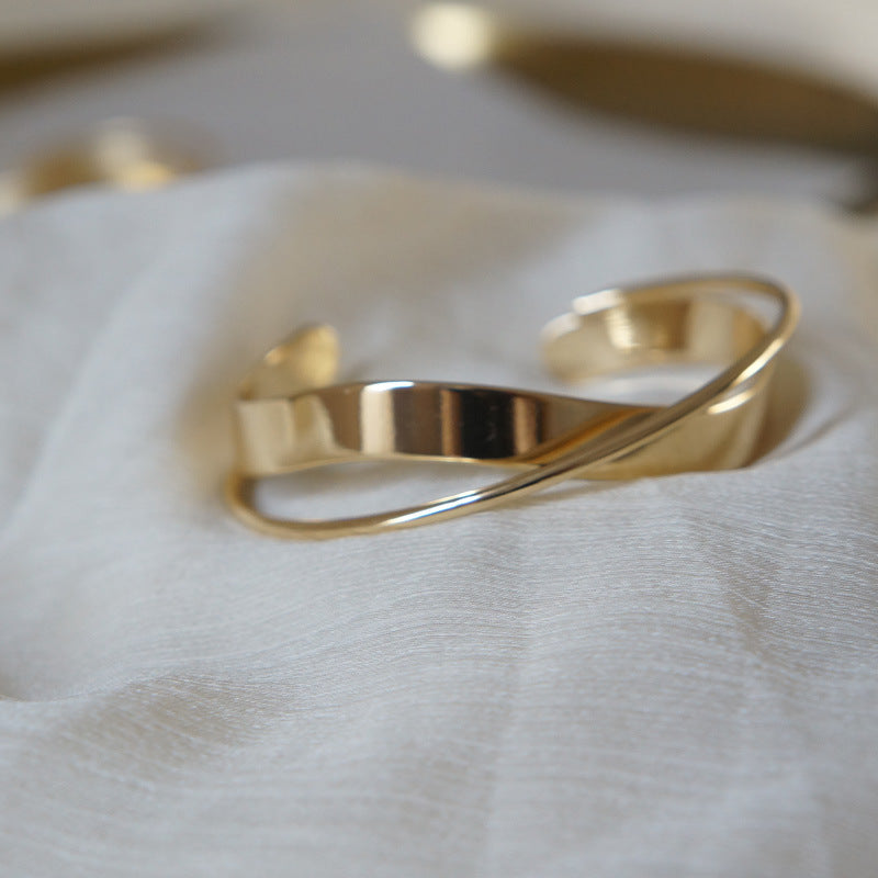 Liora – Bracelete minimalista brilhante