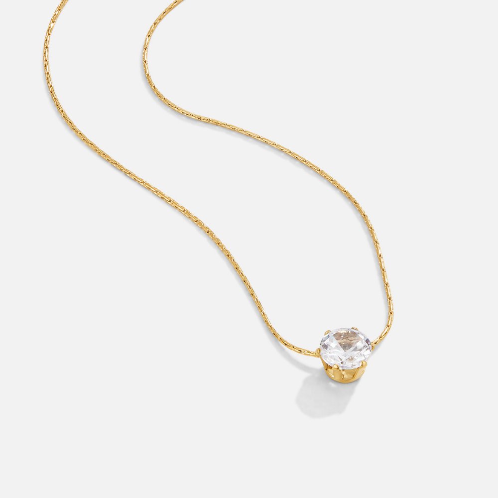 Amaris – Colar elegante com detalhe redondo