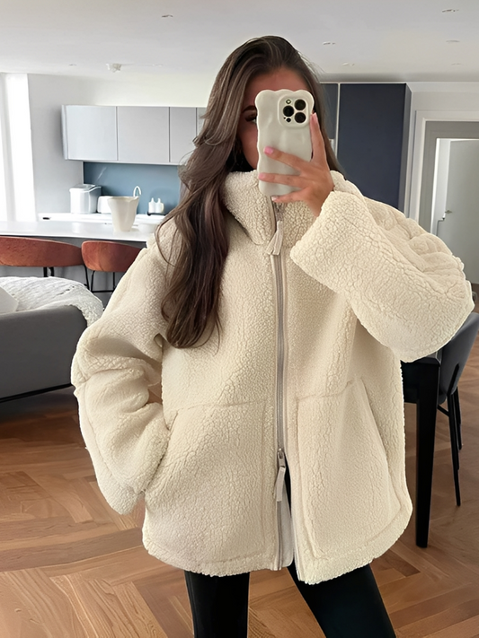 Daria – Casaco Teddy Oversize