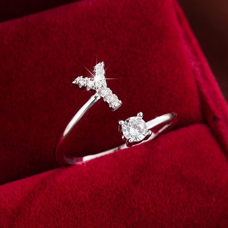 Nova – Bague aberta moderna com inicial