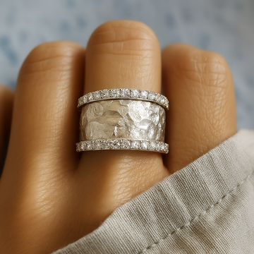 Lina – Anel vintage elegante