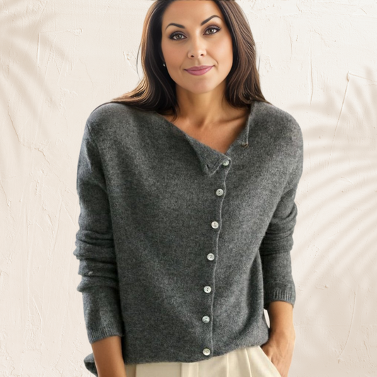 Zuri – Suéter Elegante com Botões