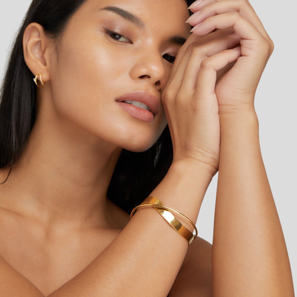 Arielle – Bracelete elegante dourado