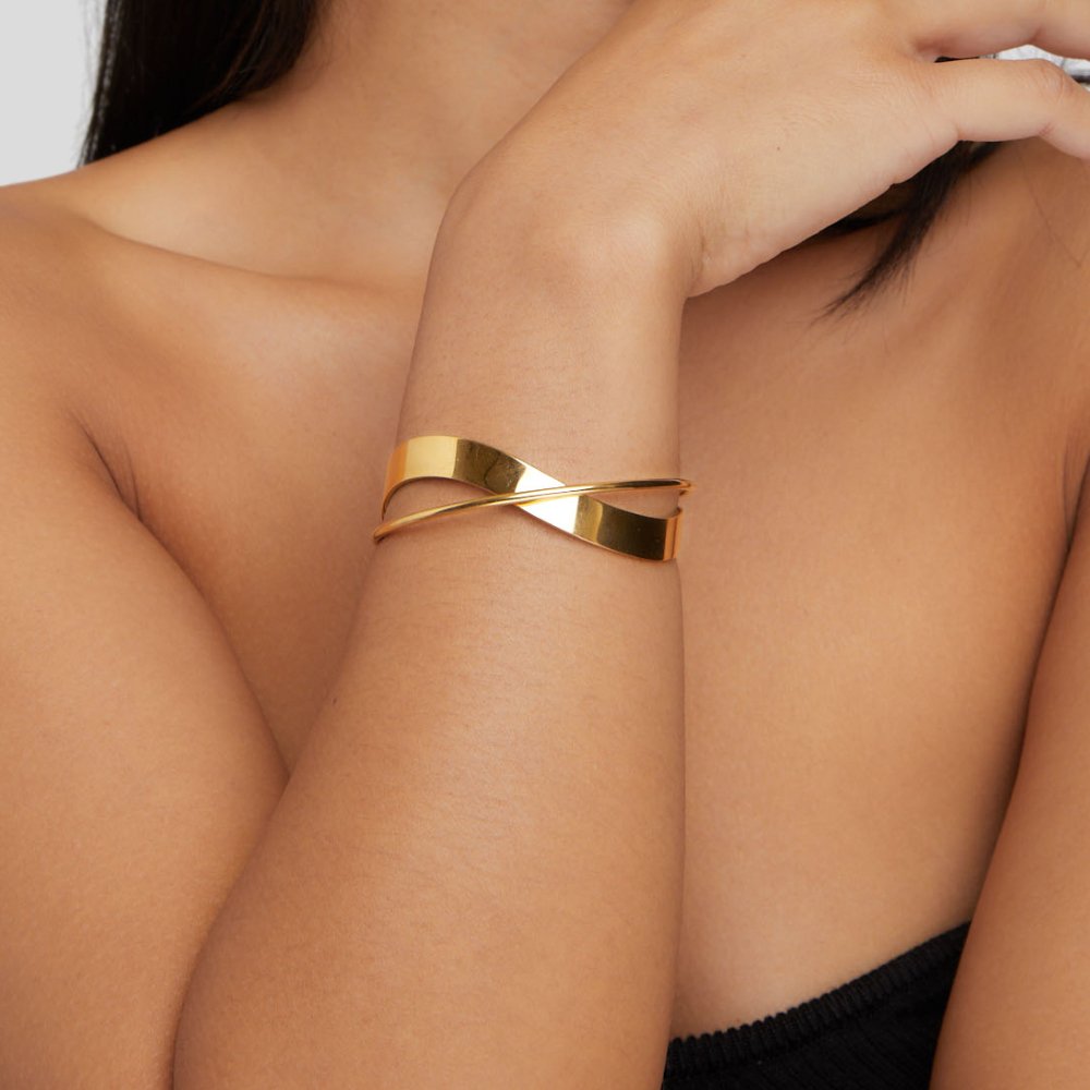 Arielle – Bracelete elegante dourado