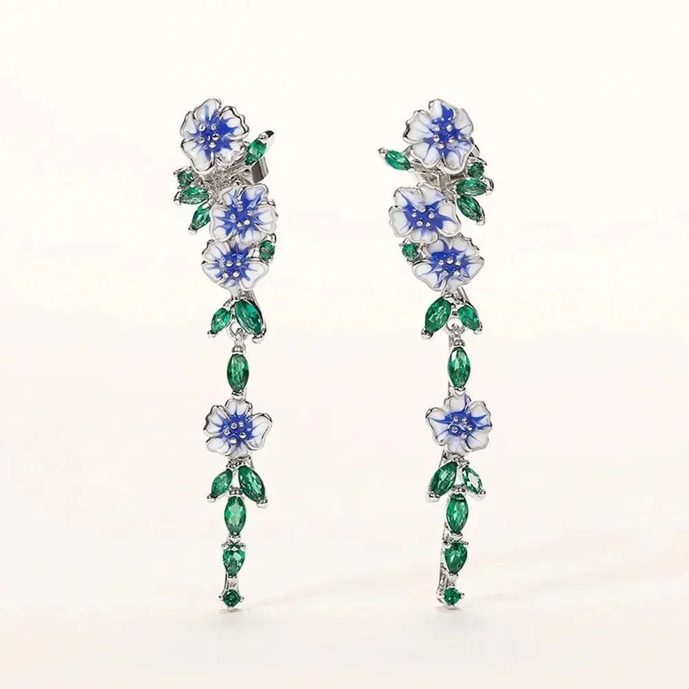 Yara – Brincos pendentes de flores azuis