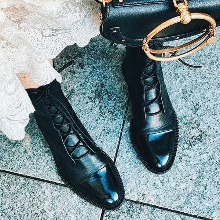 Hailey – Botas Elegantes com Salto Fino