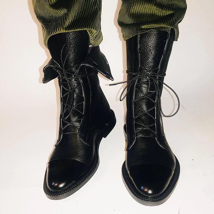 Hailey – Botas Elegantes com Salto Fino