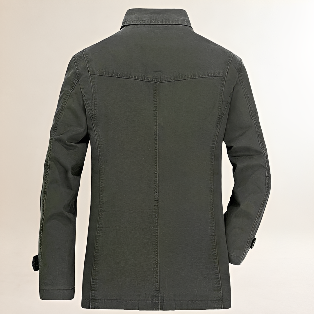 Blazer casual masculino com múltiplos bolsos e fechamento de botão - corte regular