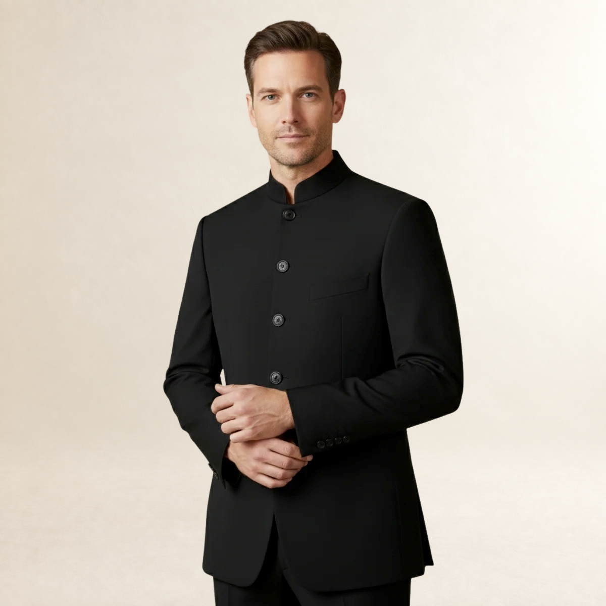 Blazer masculino slim fit com colarinho alto e fechamento de um botão