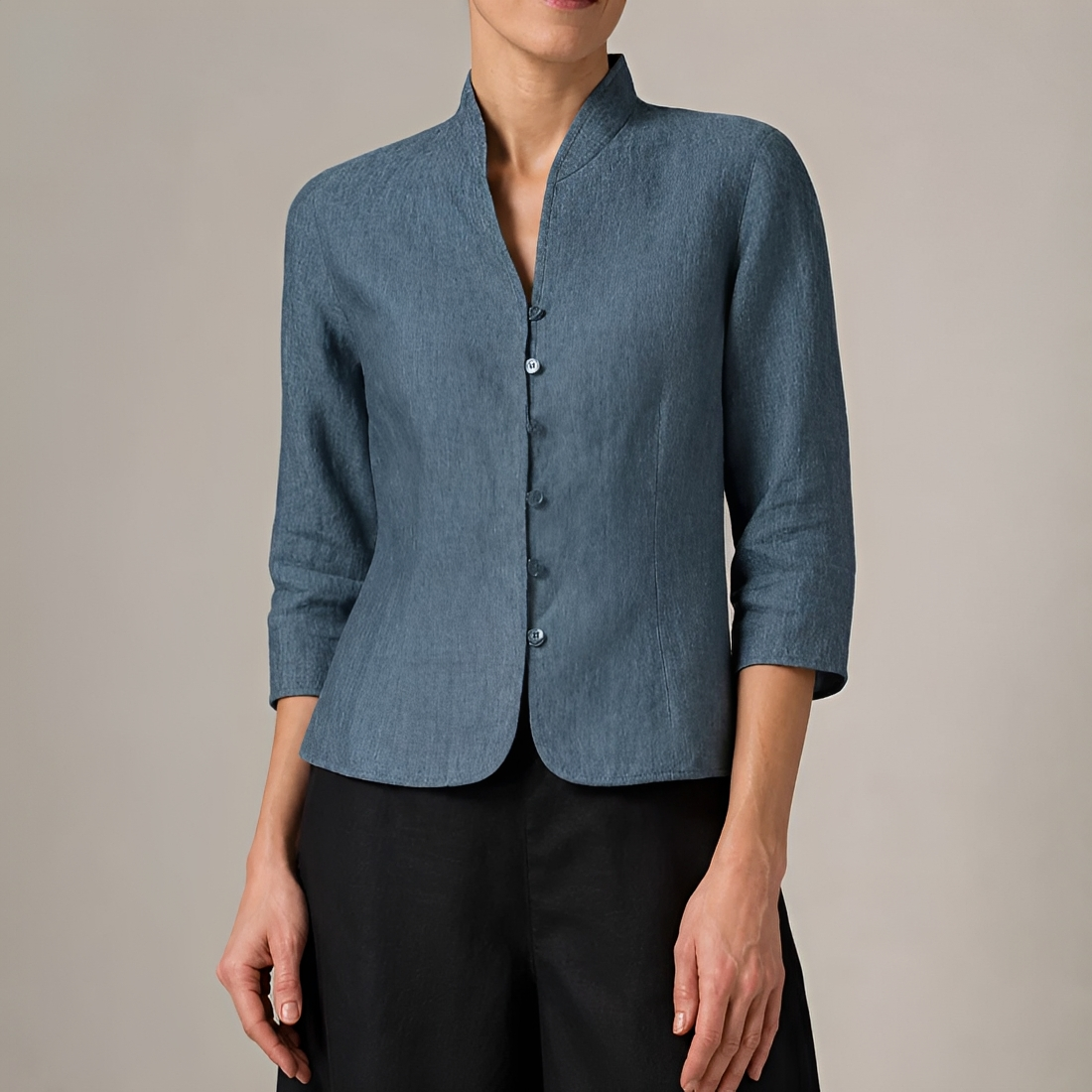 Blusa Feminina Botões Decote V Manga Longa - Corte Relaxado