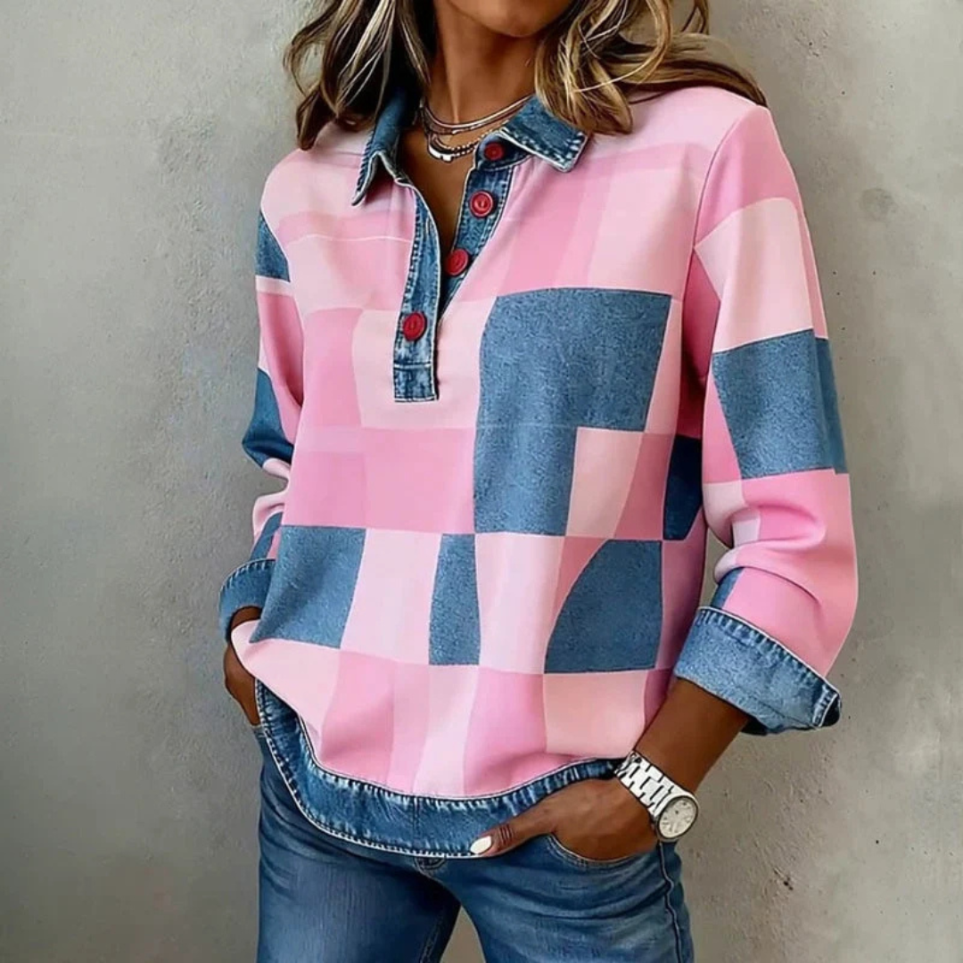 Blusa feminina com estampa xadrez em bloco grande, fechamento parcial por botões, manga longa